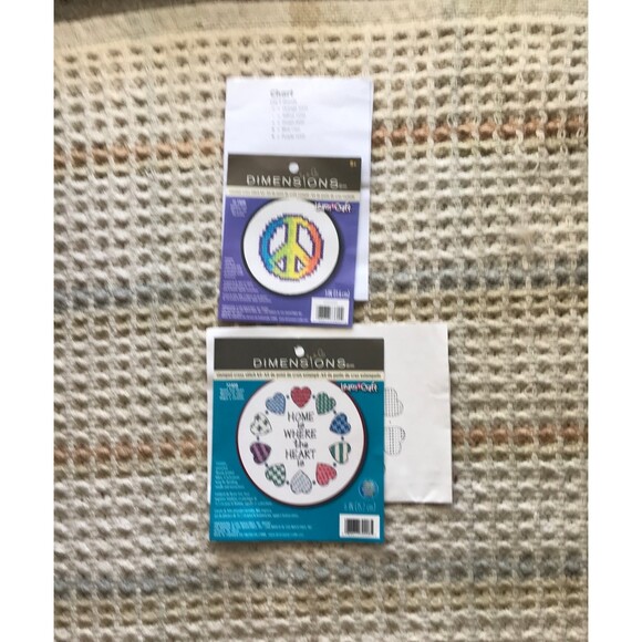 3 Embroidery Hoops 7”,6”,3” & 14-Count Flax Aida Cloth 12”X18” NEW + 2 Charts - Picture 4 of 4